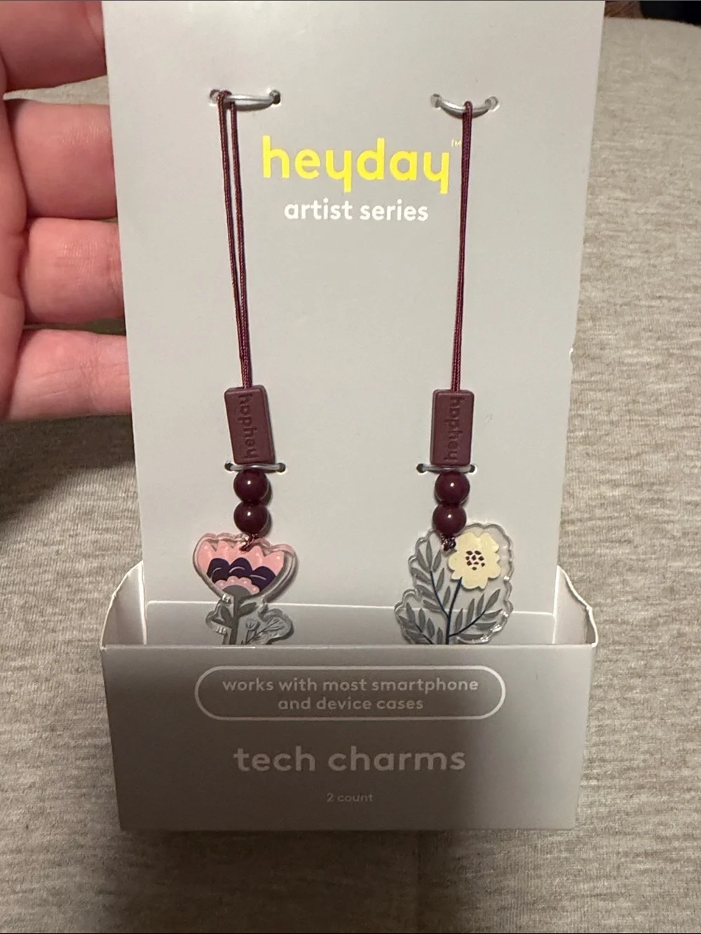 🫶🏼3 for $12!!🫶🏼 heyday Floral Artist Series Phone Charms (2-Pack)